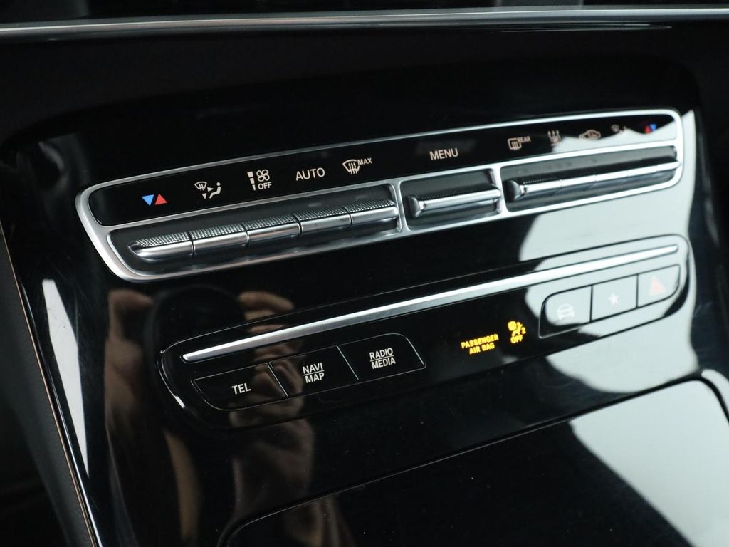 Mercedes-Benz EQC 2021