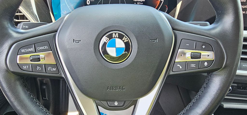 BMW 318 2021