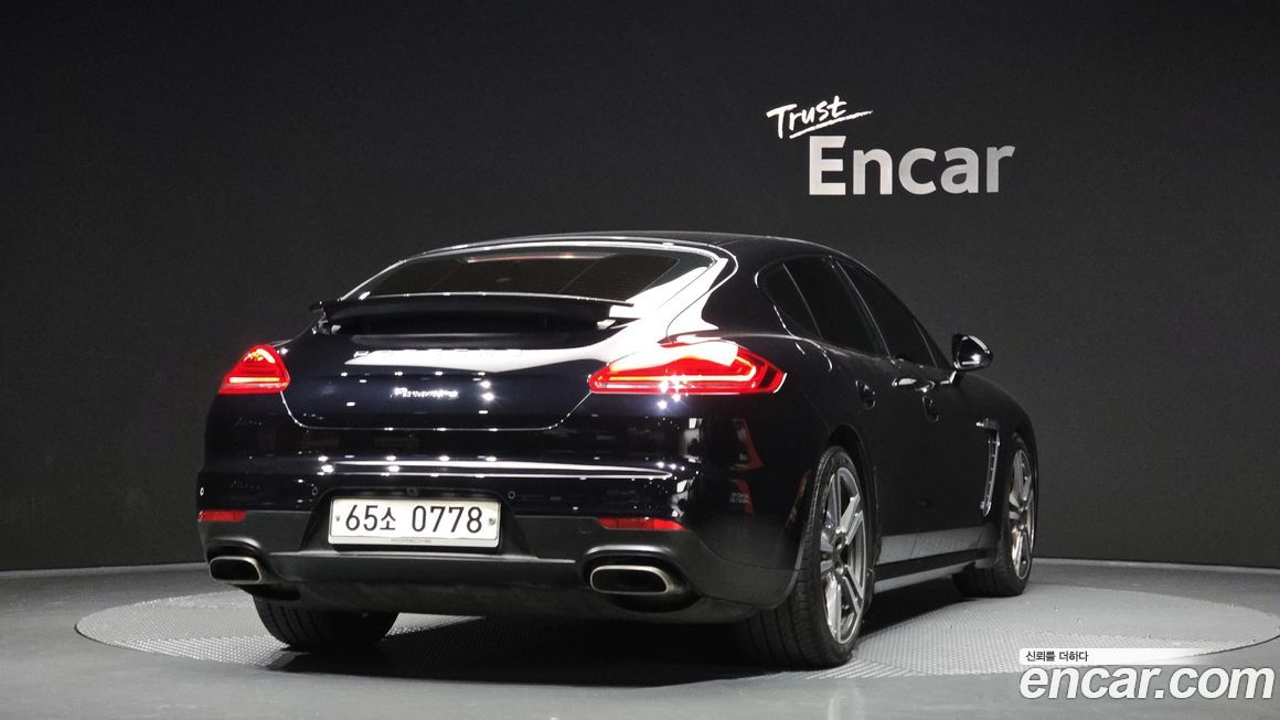 Porsche Panamera 2016