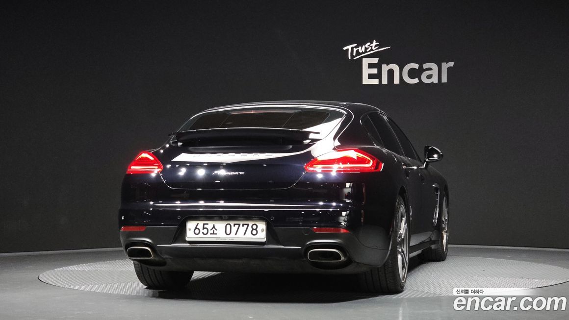 Porsche Panamera 2016