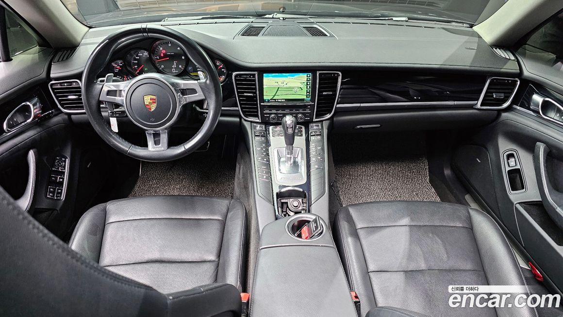 Porsche Panamera 2016