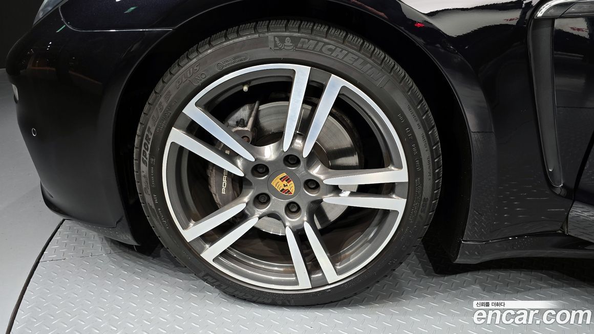 Porsche Panamera 2016