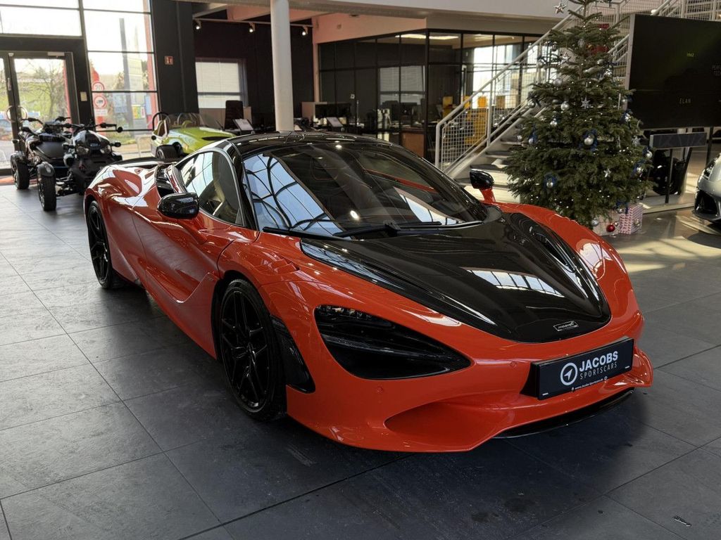 McLaren 750S 2024