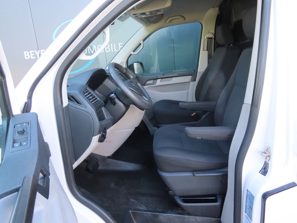 Volkswagen T6 Transporter 2016