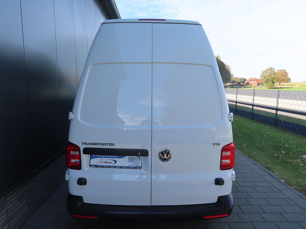 Volkswagen T6 Transporter 2016