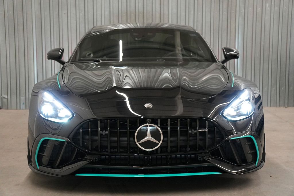 Mercedes-Benz AMG GT 2025