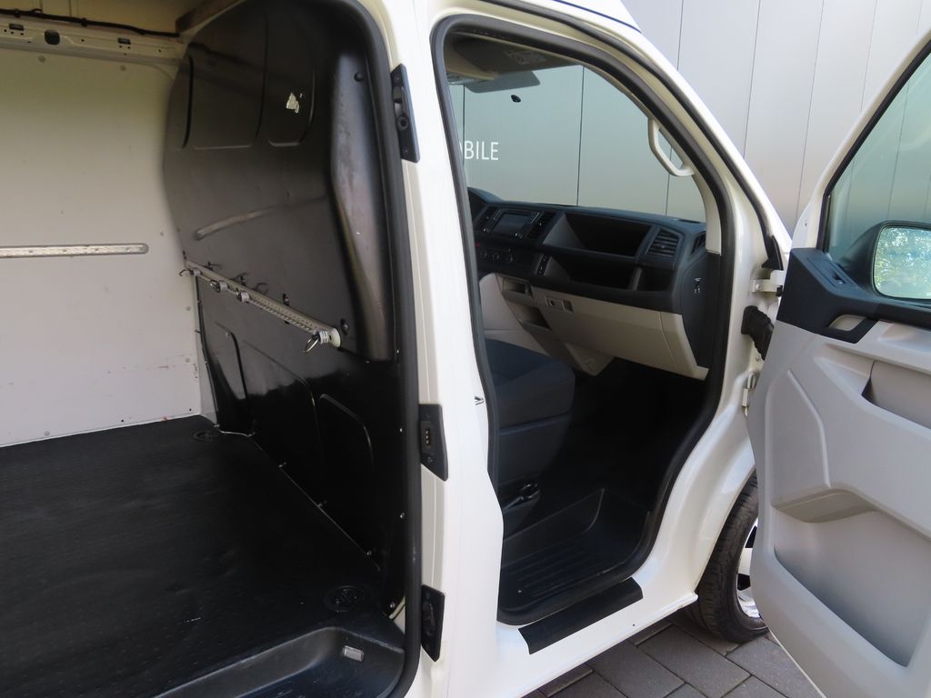 Volkswagen T6 Transporter 2016