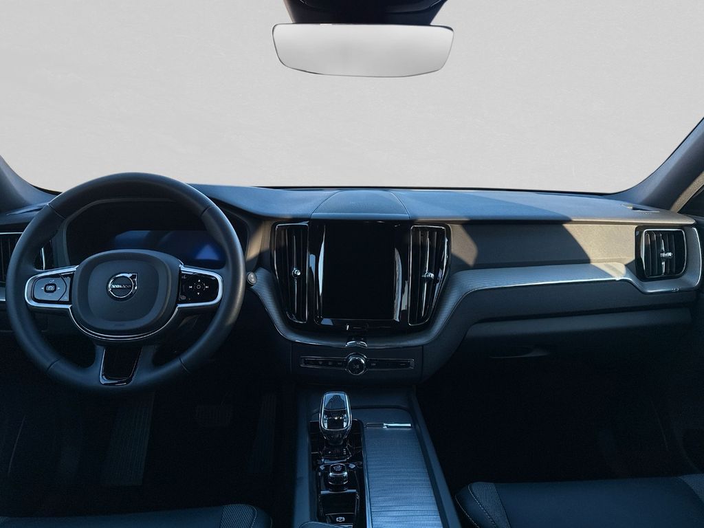 Volvo XC60 2025