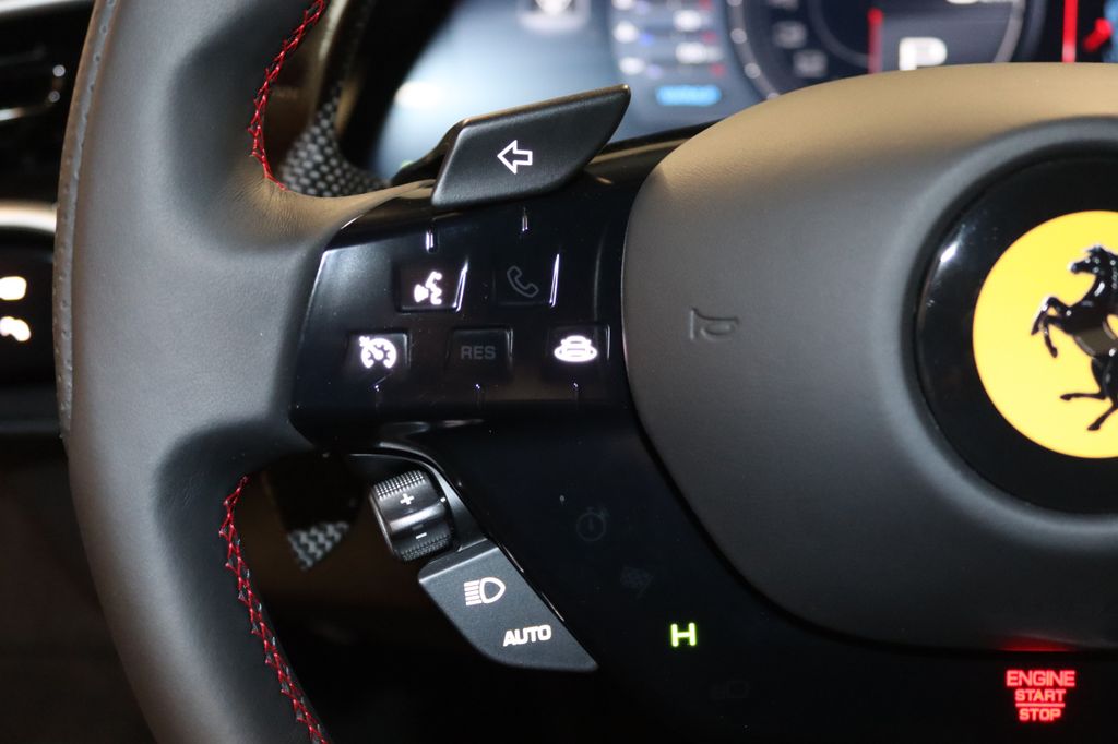 Ferrari 296 GTS 2025