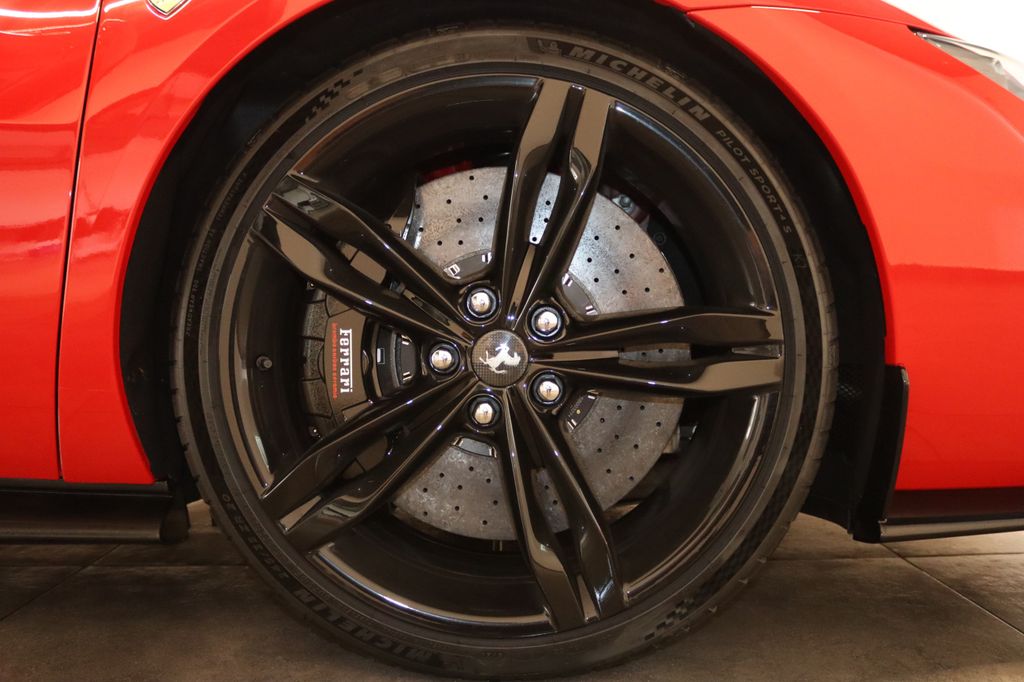 Ferrari 296 GTS 2025