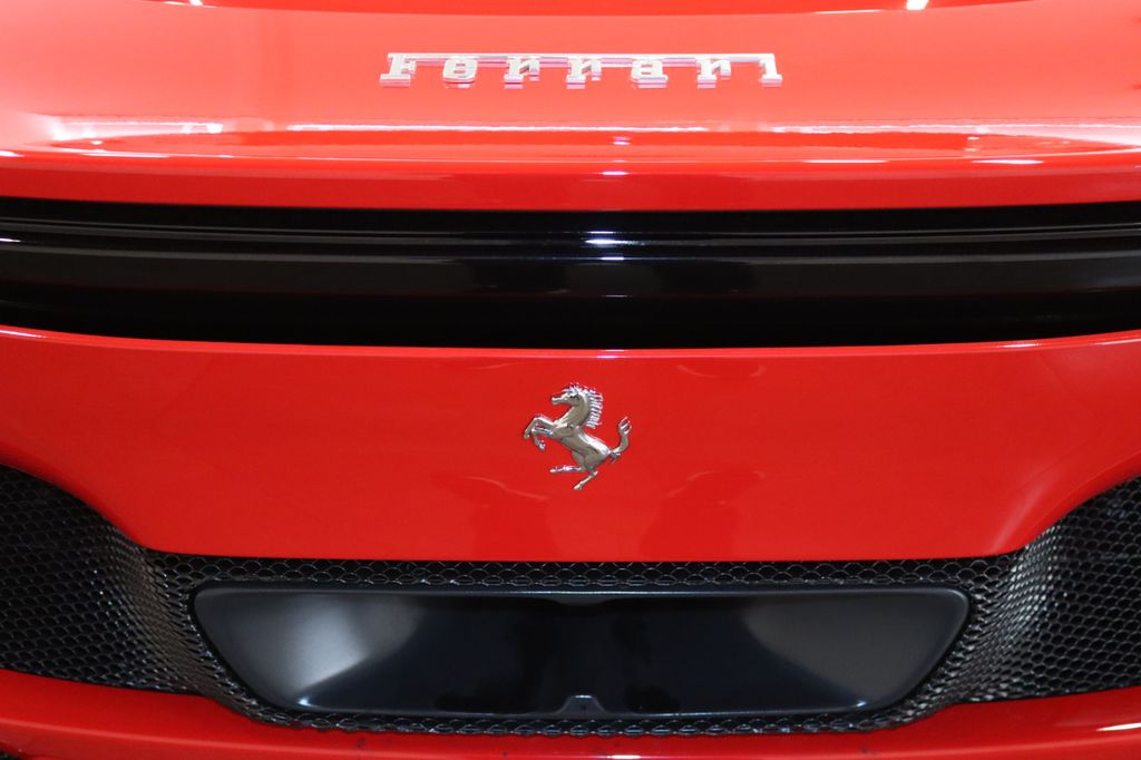 Ferrari 296 GTS 2025