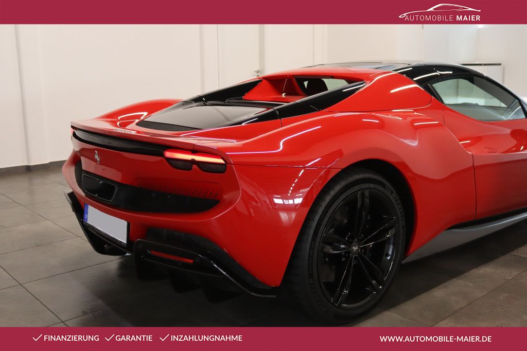 Ferrari 296 GTS 2025