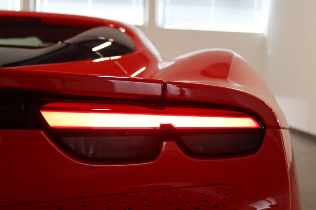 Ferrari 296 GTS 2025