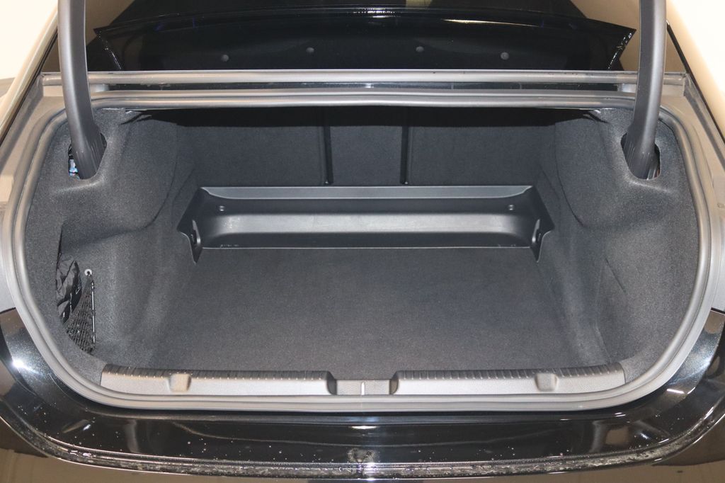 Mercedes-Benz EQE 2022