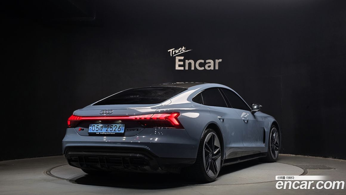 Audi RS e-tron GT 2022