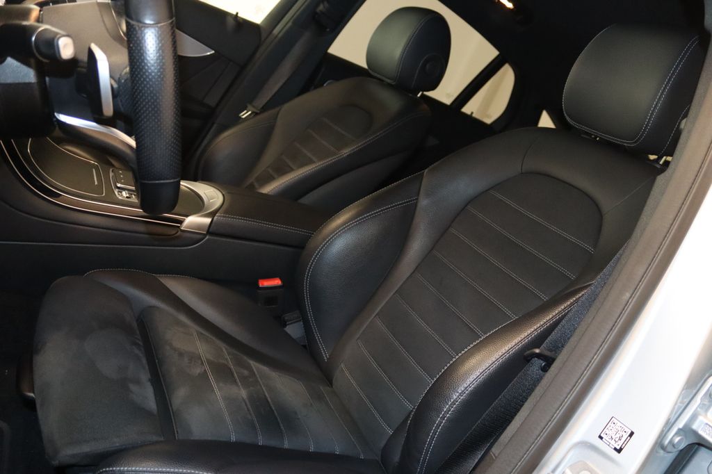 Mercedes-Benz GLC 300 2021