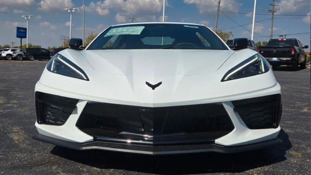 Corvette C8