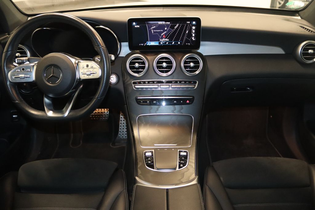 Mercedes-Benz GLC 300 2021