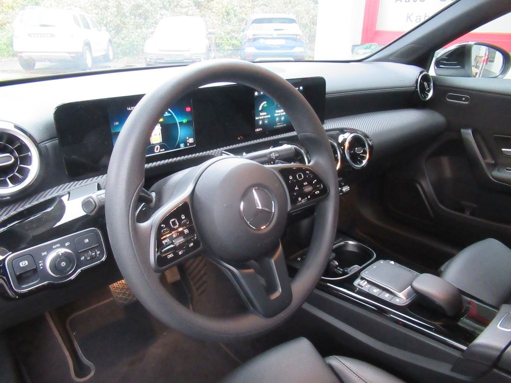Mercedes-Benz A 200 2021