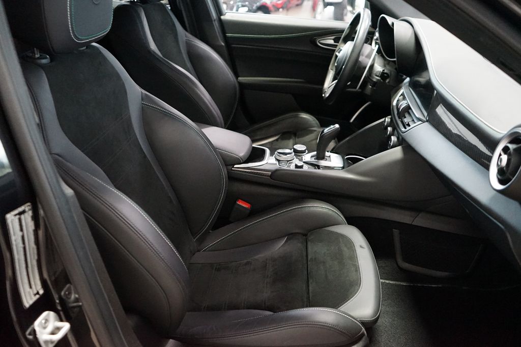 Alfa Romeo Giulia 2021