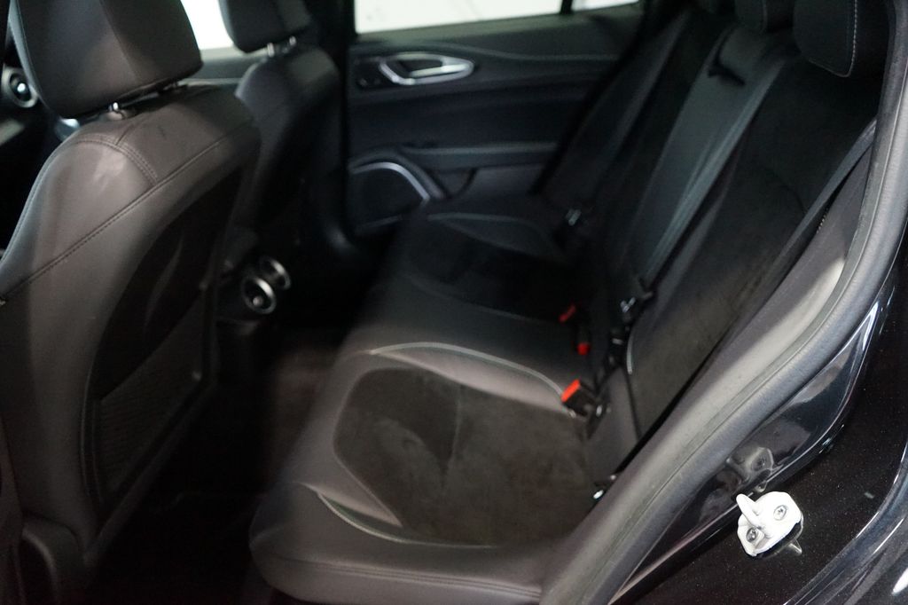 Alfa Romeo Giulia 2021