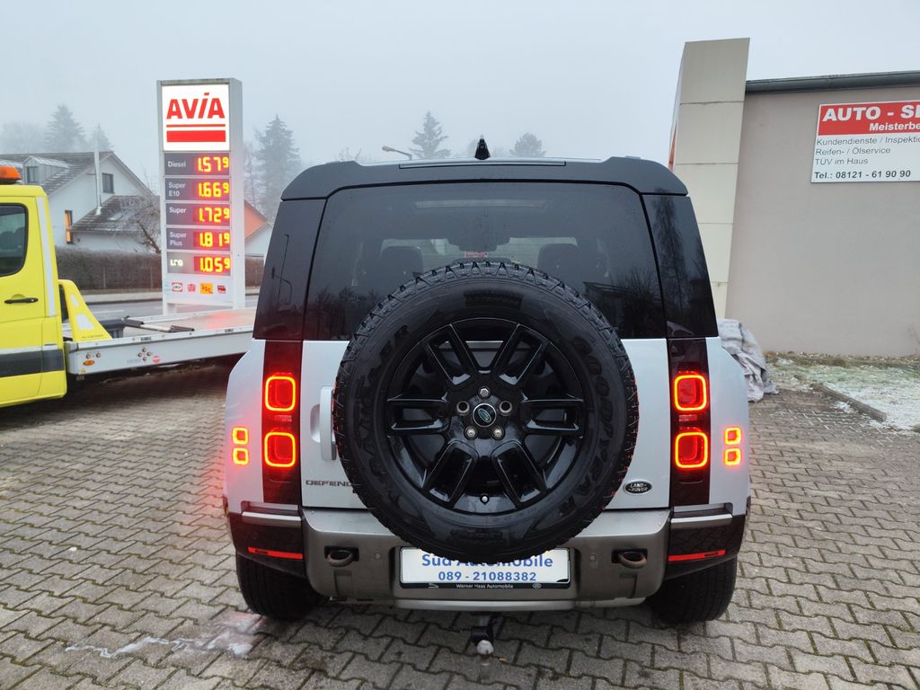 Land Rover Defender 2021