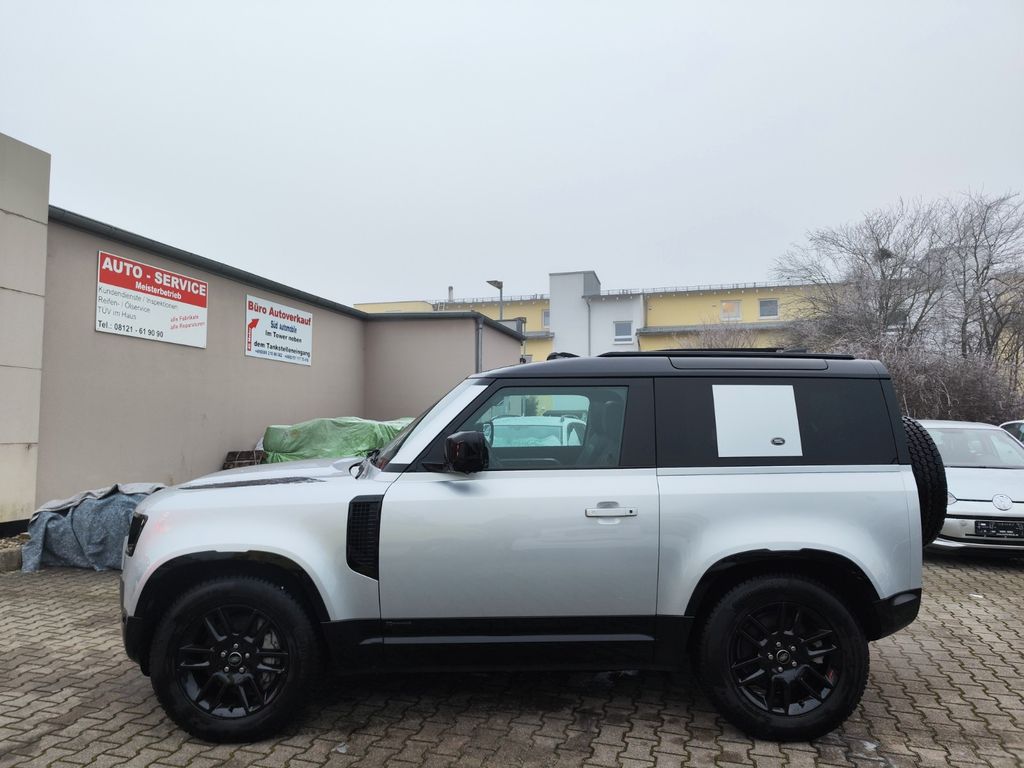 Land Rover Defender 2021