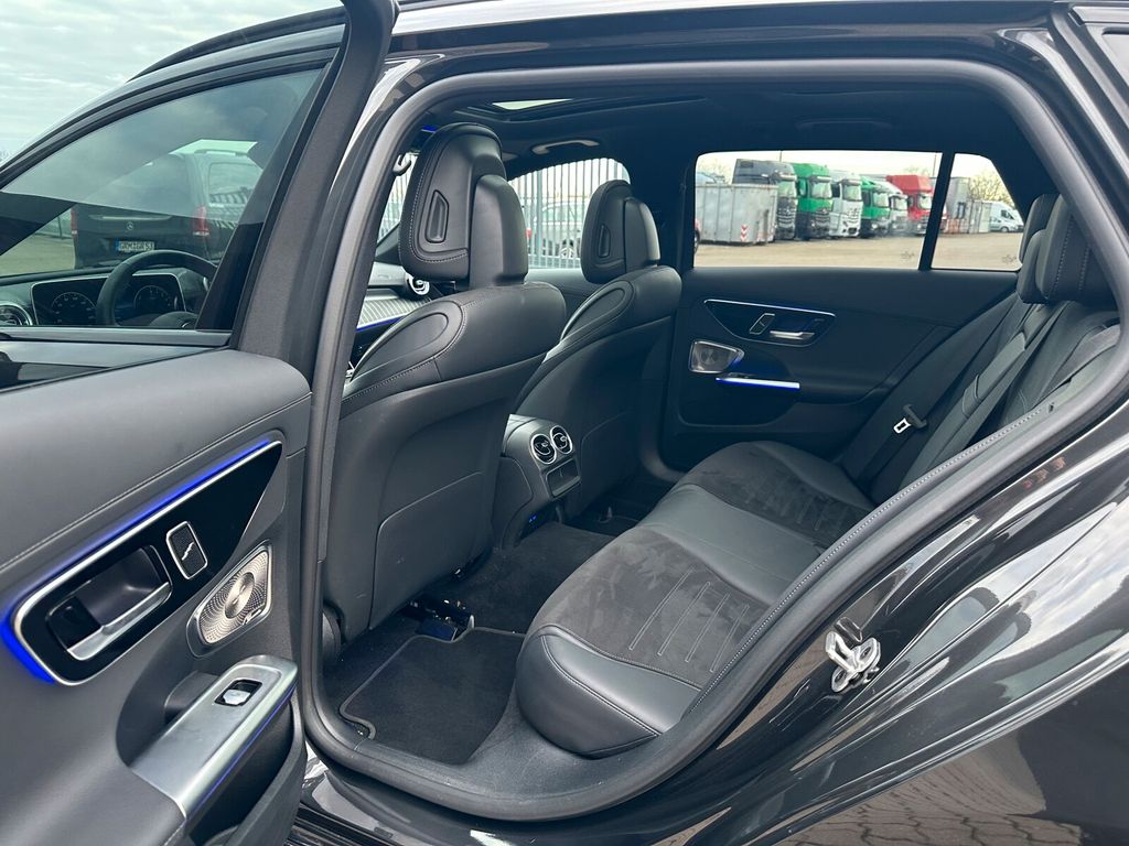 Mercedes-Benz C 300 2025