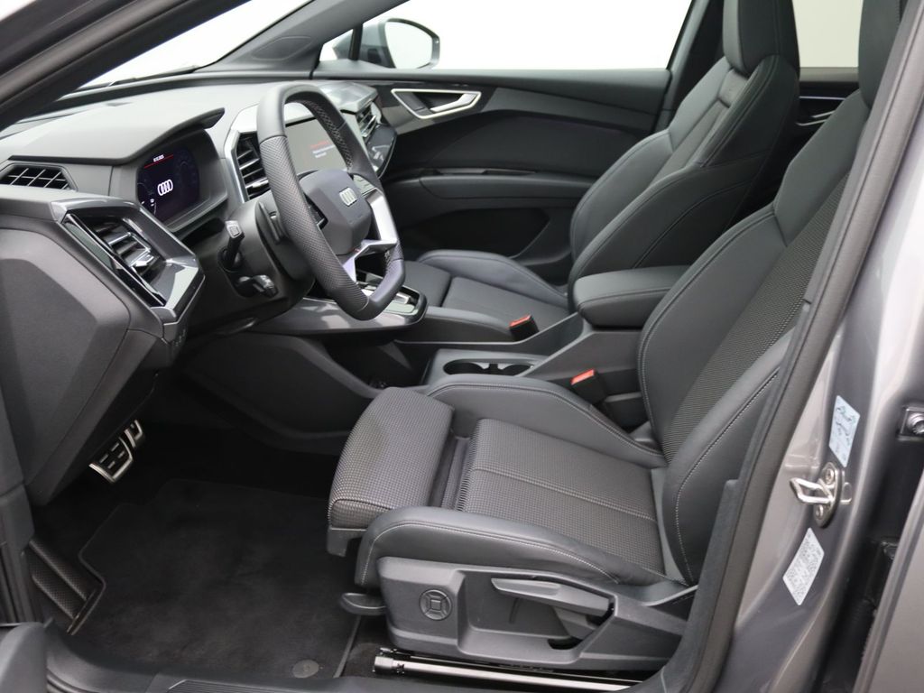 Audi Q4 e-tron 2025