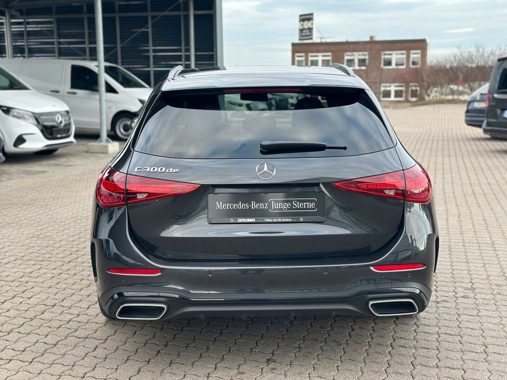 Mercedes-Benz C 300 2025