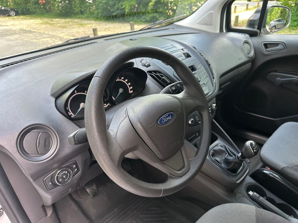 Ford Tourneo Courier 2022