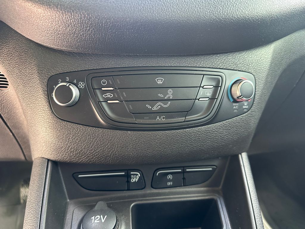 Ford Tourneo Courier 2022