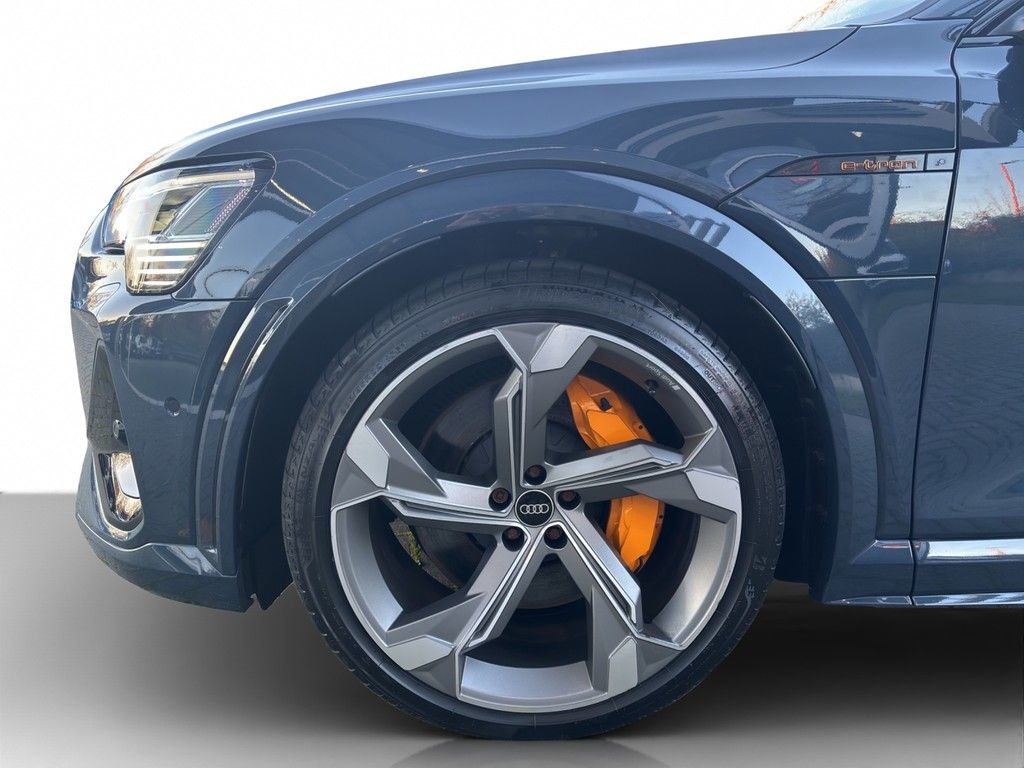 Audi e-tron 2022