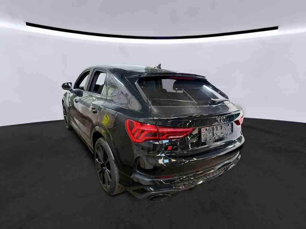 Audi RSQ3 2023