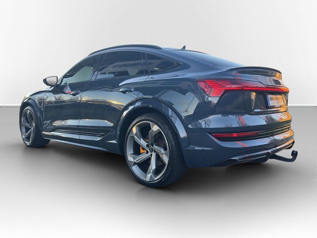 Audi e-tron 2022