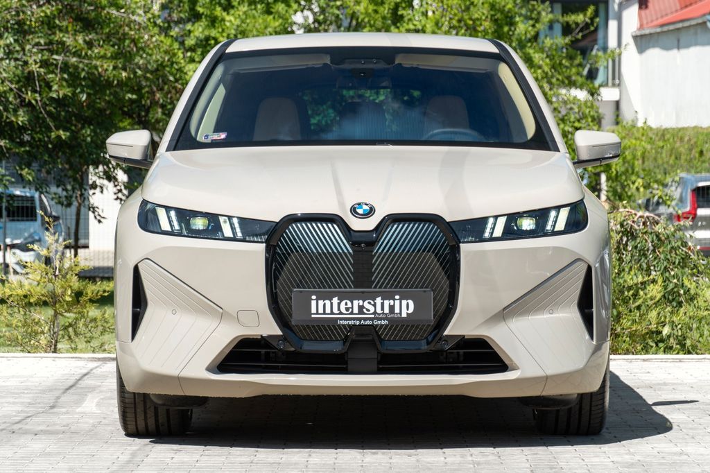 BMW iX 2025