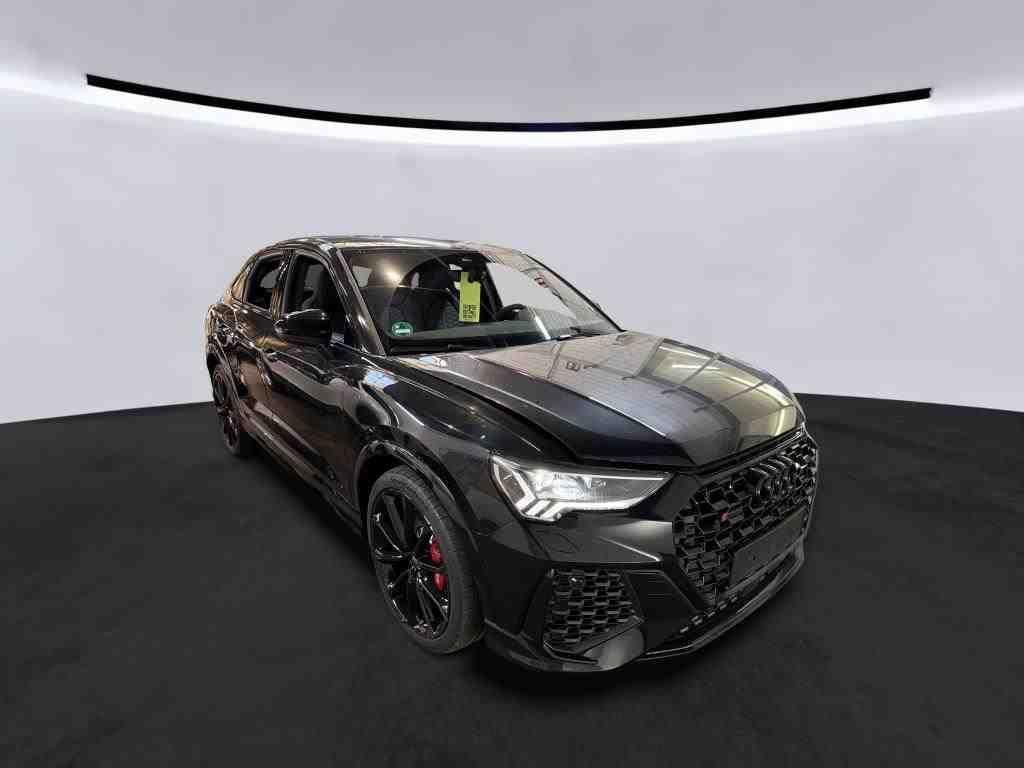 Audi RSQ3 2023