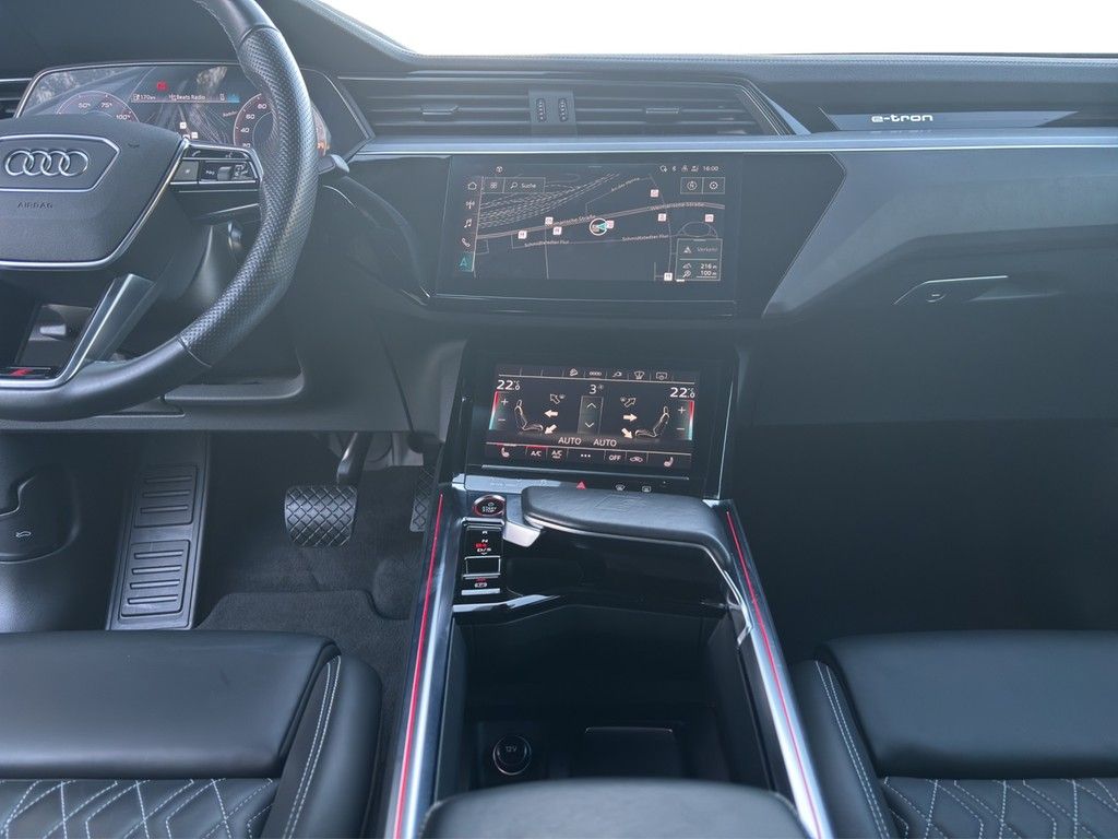 Audi e-tron 2022