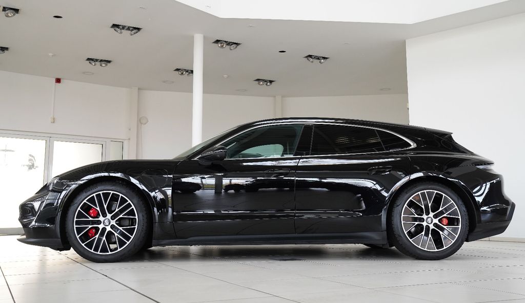 Porsche Taycan 2022
