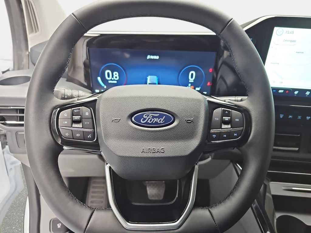 Ford Tourneo Custom 2025