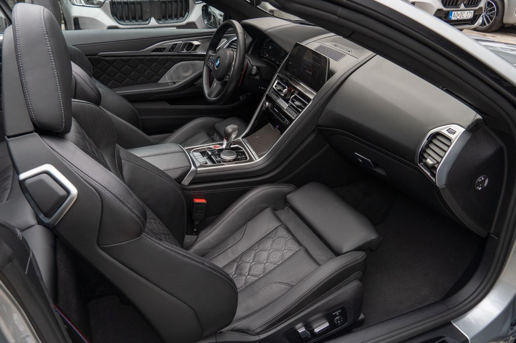 BMW M8 2021