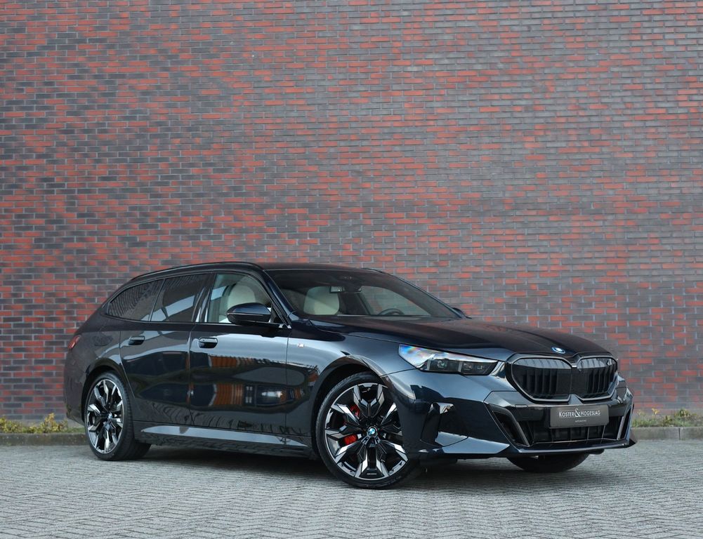 BMW 550 2025