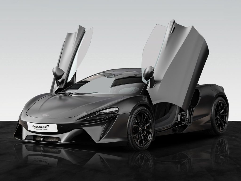 McLaren Artura 2024