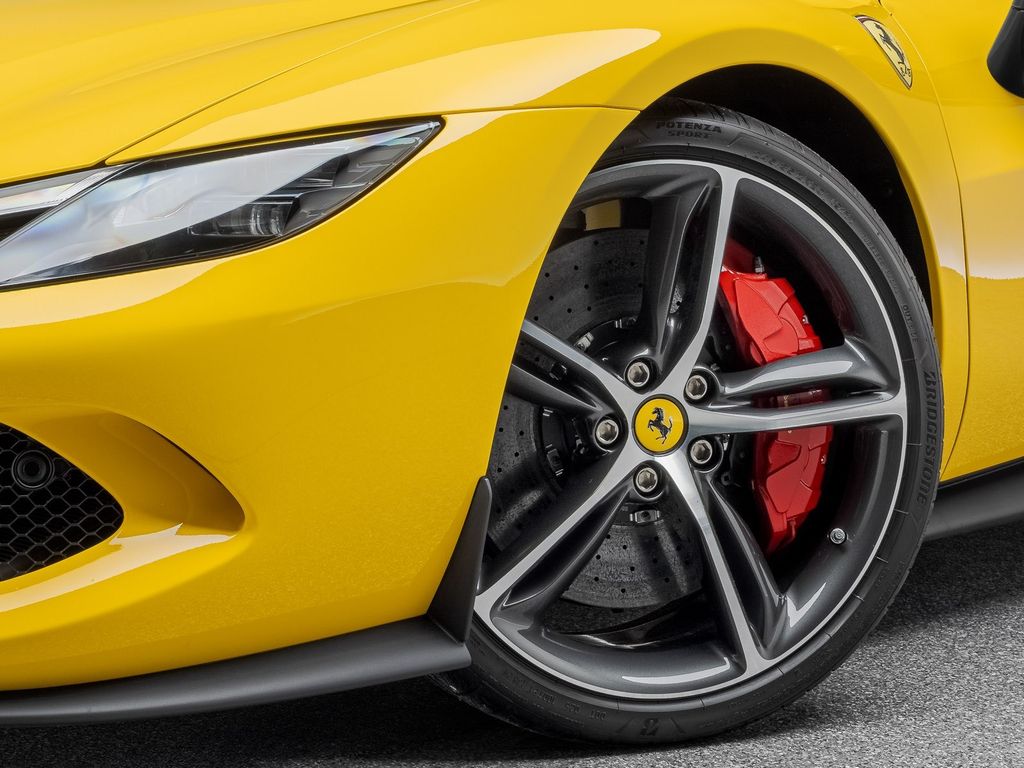 Ferrari 296 GTS 2025