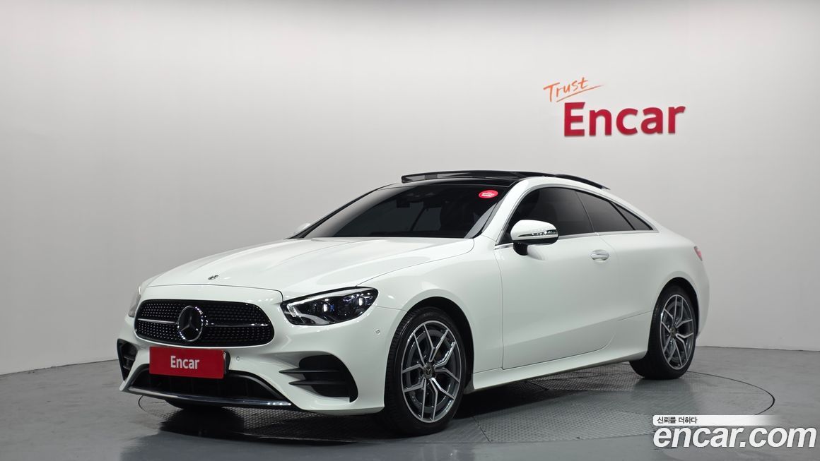 Mercedes-Benz E-Class 2022
