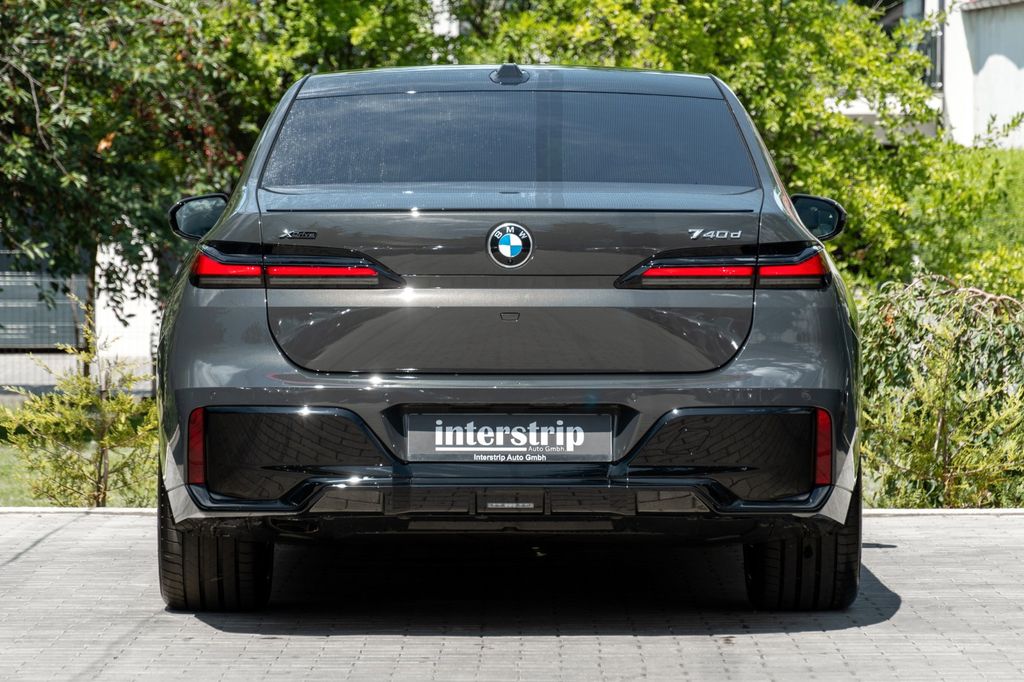 BMW 740 2025