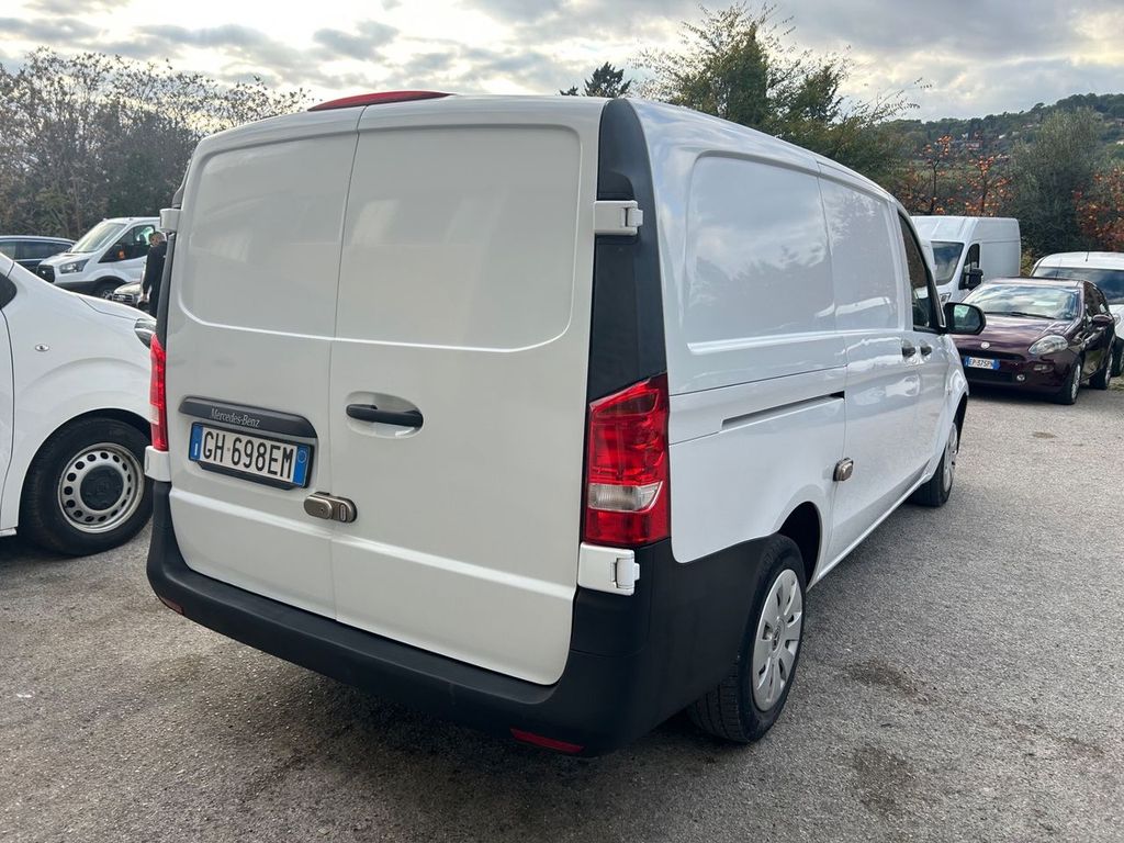 Mercedes-Benz Vito 2022