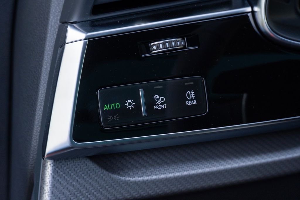 Audi RSQ8 2025