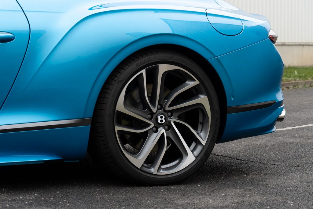 Bentley Continental GT 2025