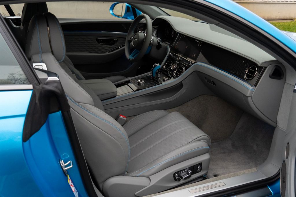 Bentley Continental GT 2025